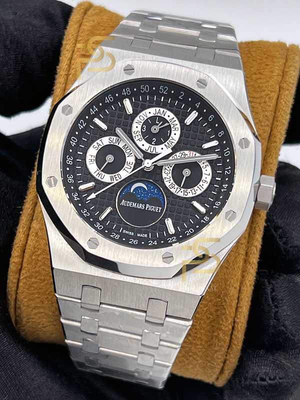 Royal Oak Perpetual Calendar 25820ST.OO.0944ST.04