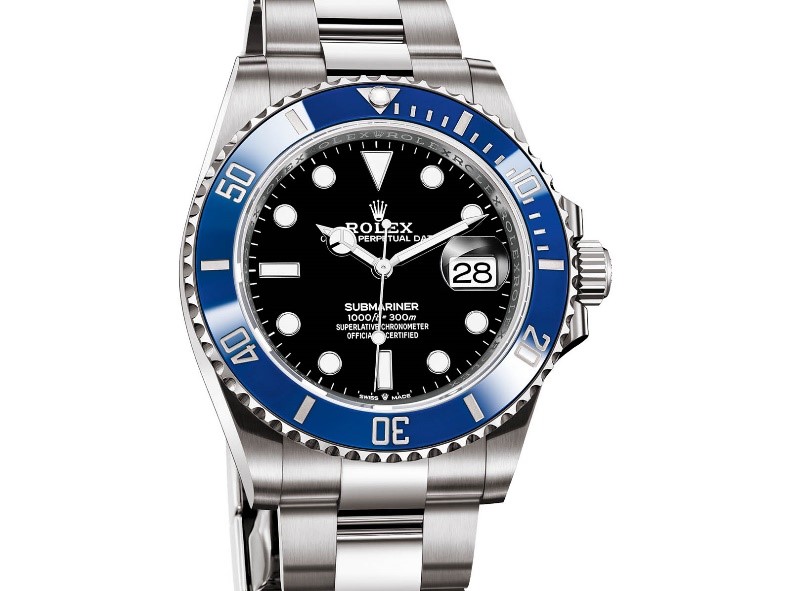 Rolex Submariner ve Submariner Date 41mm rolex submariner blue