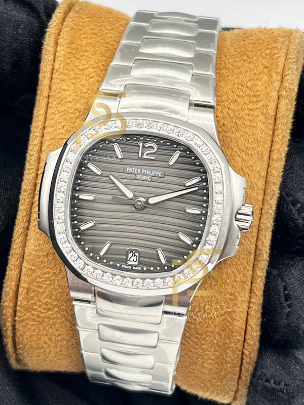 Patek Philippe Ladies Watch With Diamonds 7118