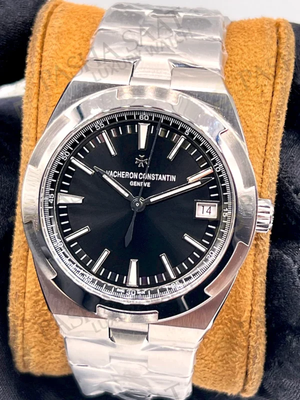 Vacheron Overseas Black 4500V/110A-B483