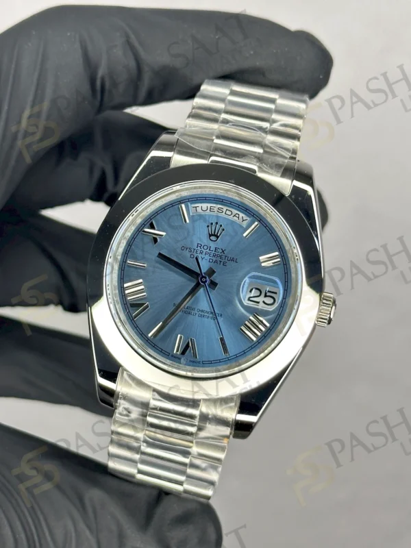 Rolex Day-Date Buz Mavisi Düz Bezel Replika Saat