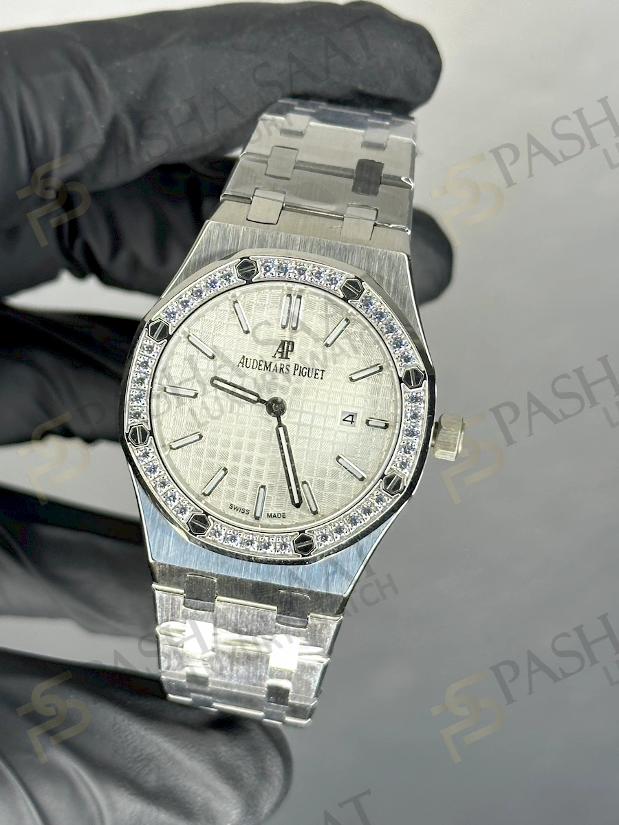 Audemars Piguet Replika Kadın Saati Audemars Piguet Replika Kadın Saati