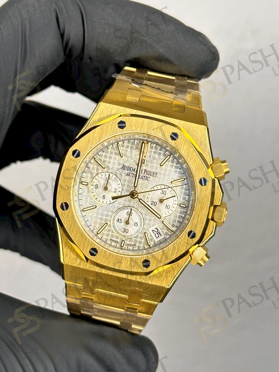 Audemars Piguet Royal Oak Automatic Yellow Gold Chronograph Audemars Piguet Royal Oak Automatic Yellow Gold Chronograph