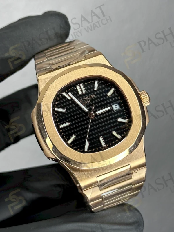 Patek Philippe Nautilus Siyah Kadran Rose Erkek Saat