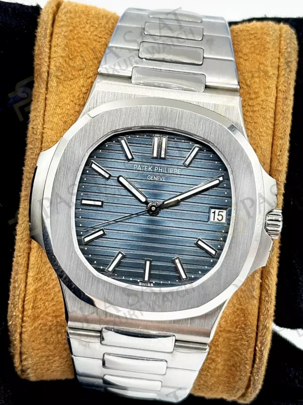 Eta Saat - Pasha Saat Patek Philippe Nautilus Blue 5711 3K