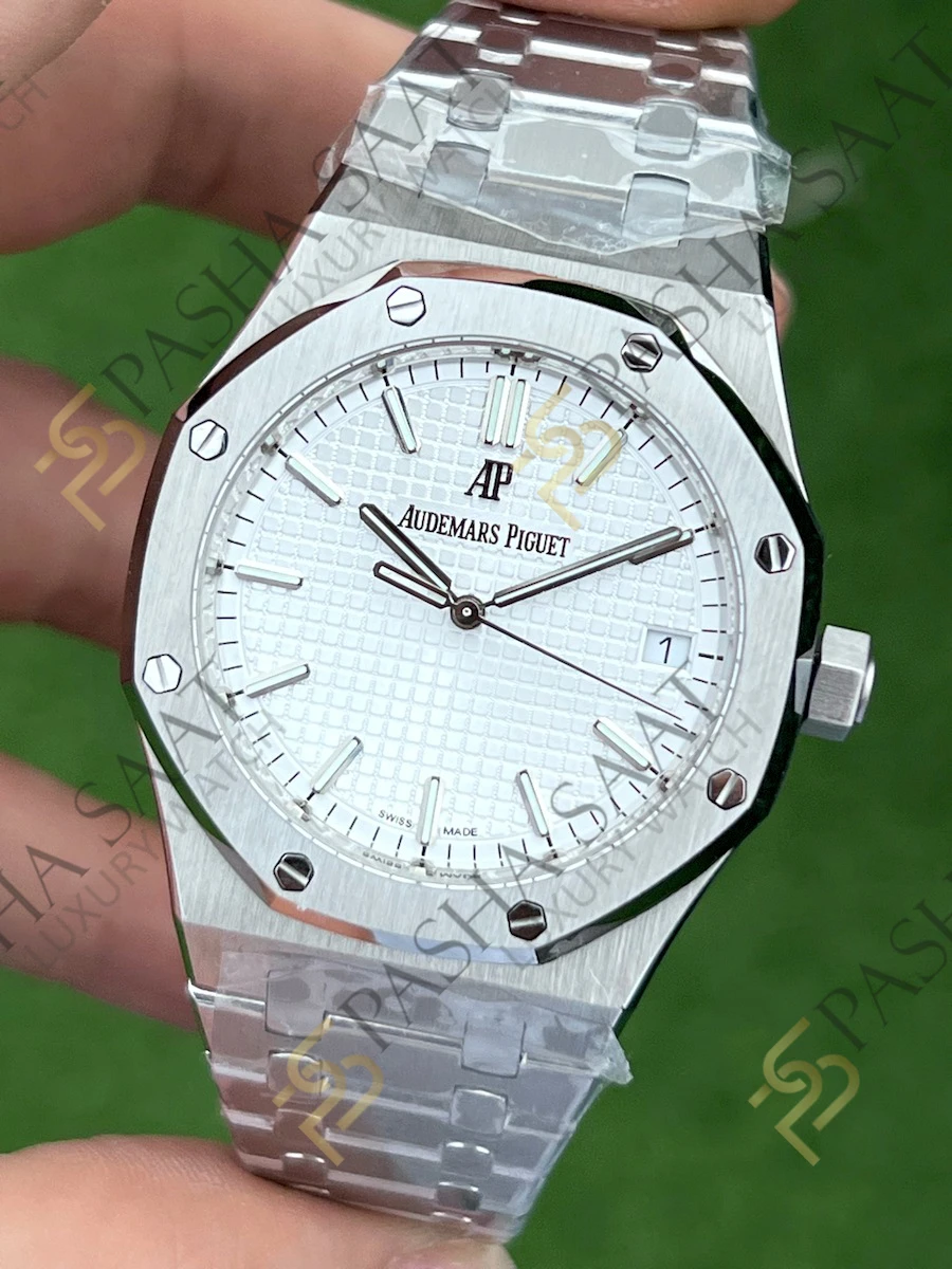 Audemars Piguet Royal Oak 15500ST Beyaz Kadran Superclone Saat Audemars Piguet Royal Oak 15500ST Beyaz Kadran Superclone Saat