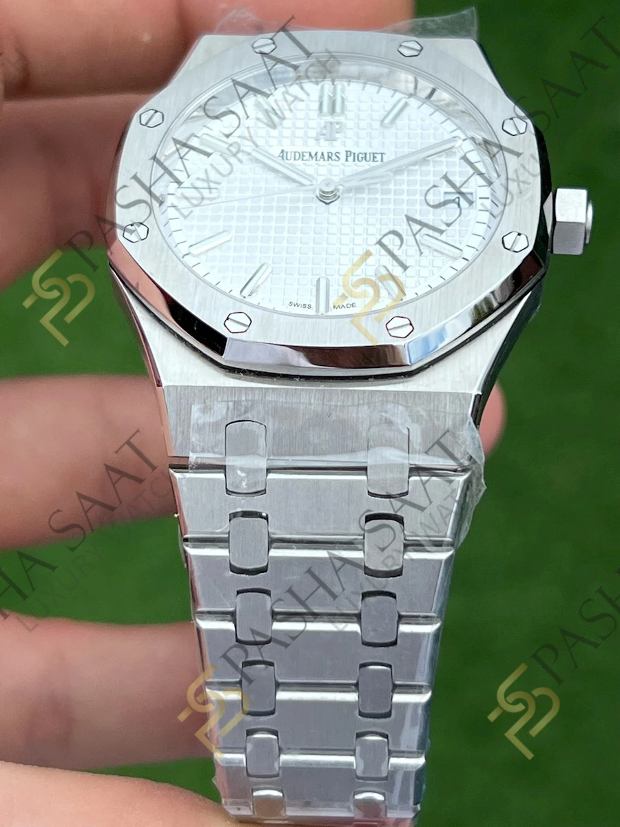 Audemars Piguet Royal Oak 15500ST Beyaz Kadran Superclone Saat Audemars Piguet Royal Oak 15500ST Beyaz Kadran Superclone Saat - Görsel 5