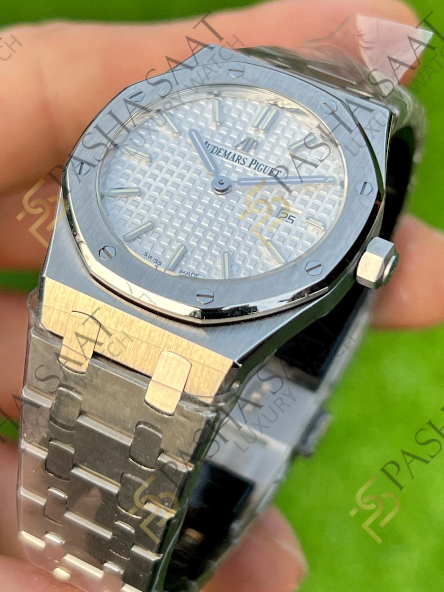 Audemars Piguet Royal Oak 33 Beyaz Kadran Kadın Superclone Saat Audemars Piguet Royal Oak 33 Beyaz Kadran Kadın Superclone Saat - Görsel 2