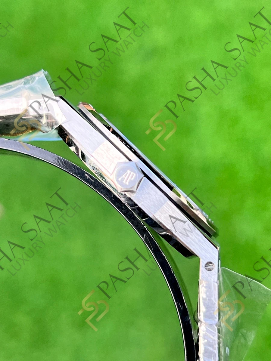 Audemars Piguet Royal Oak 33 Beyaz Kadran Kadın Superclone Saat Audemars Piguet Royal Oak 33 Beyaz Kadran Kadın Superclone Saat - Görsel 4
