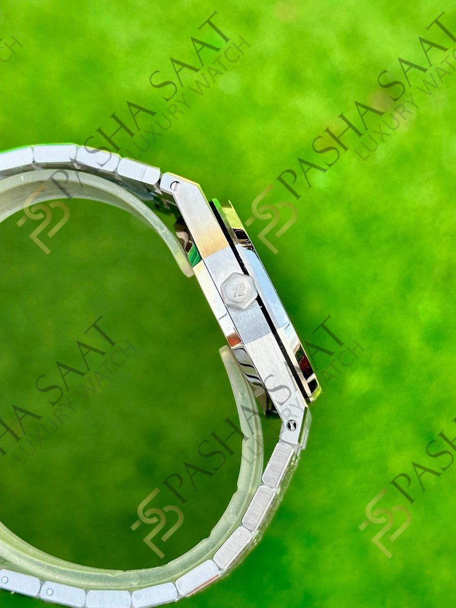 Audemars Piguet Royal Oak 34 mm Beyaz Kadran 50th Anniversary Eta Saat Audemars Piguet Royal Oak 34 mm Beyaz Kadran 50th Anniversary Eta Saat - Görsel 4