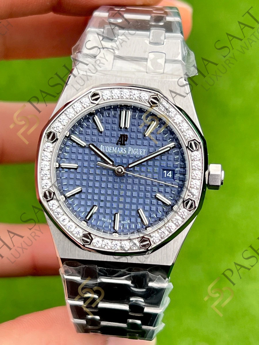 Audemars Piguet Royal Oak 34mm Taşlı Bezel Mavi Kadran Superclone Saat Audemars Piguet Royal Oak 34mm Taşlı Bezel Mavi Kadran Superclone Saat