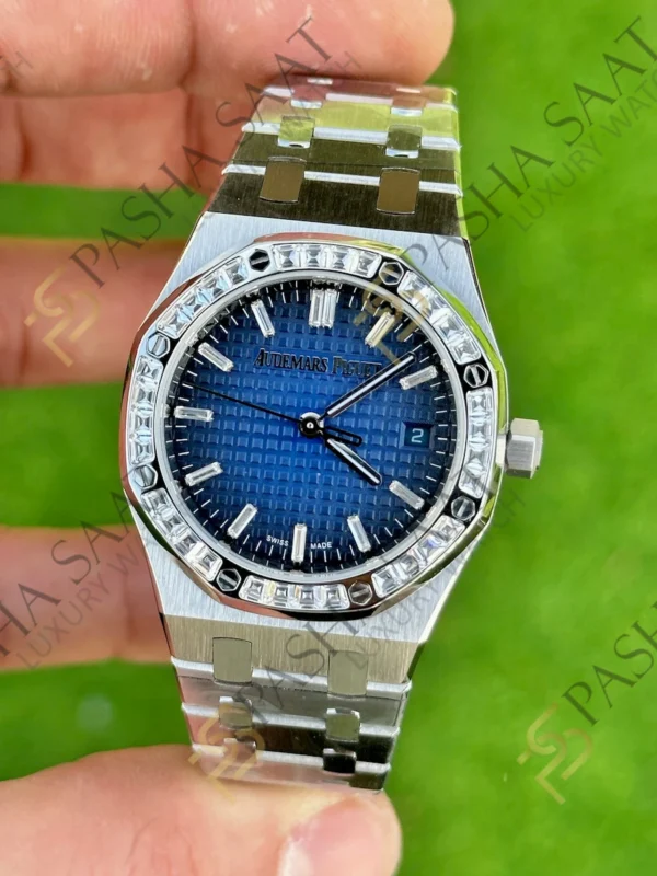 Audemars Piguet Royal Oak 50th 77451BC Kadın Eta Saat