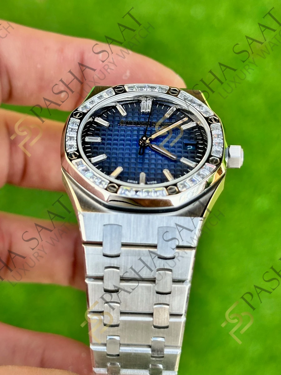 Audemars Piguet Royal Oak 50th 77451BC Kadın Eta Saat Audemars Piguet Royal Oak 50th 77451BC Kadın Eta Saat - Görsel 3