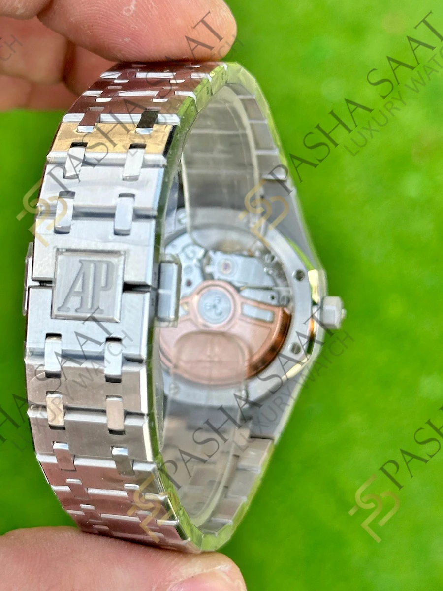 Audemars Piguet Royal Oak 50th 77451BC Kadın Eta Saat Audemars Piguet Royal Oak 50th 77451BC Kadın Eta Saat - Görsel 5