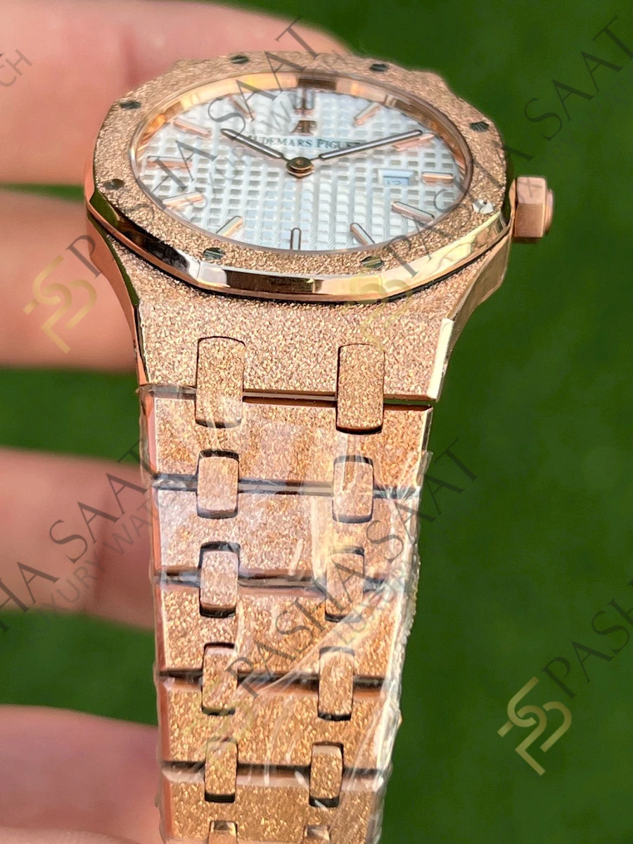 Audemars Piguet Royal Oak Lady 33 Frosted Rose Gold Beyaz Kadran Quartz Eta Saat Audemars Piguet Royal Oak Lady 33 Frosted Rose Gold Beyaz Kadran Quartz Eta Saat - Görsel 3