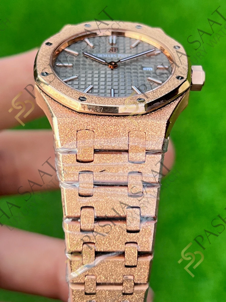Audemars Piguet Royal Oak Lady 33 Frosted Rose Gold Gri Kadran Quartz Eta Saat Audemars Piguet Royal Oak Lady 33 Frosted Rose Gold Gri Kadran Quartz Eta Saat - Görsel 3