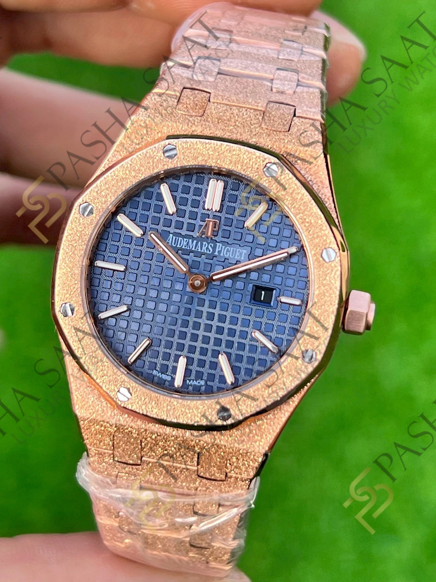Audemars Piguet Royal Oak Lady 33 Frosted Rose Gold Mavi Kadran Quartz Eta Saat Audemars Piguet Royal Oak Lady 33 Frosted Rose Gold Mavi Kadran Quartz Eta Saat