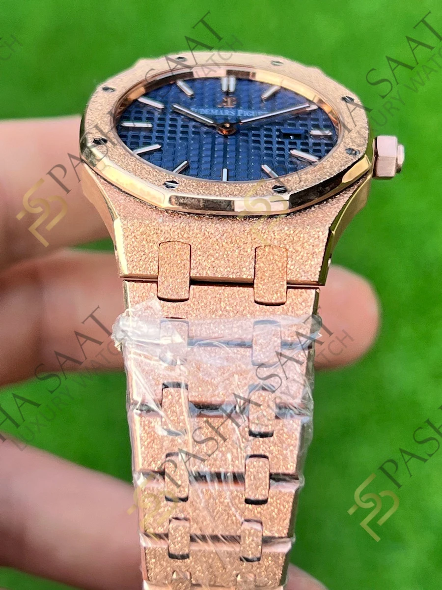 Audemars Piguet Royal Oak Lady 33 Frosted Rose Gold Mavi Kadran Quartz Eta Saat Audemars Piguet Royal Oak Lady 33 Frosted Rose Gold Mavi Kadran Quartz Eta Saat - Görsel 3