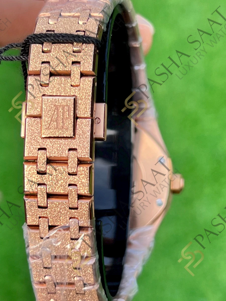 Audemars Piguet Royal Oak Lady Frosted Rose Gold Siyah Kadran Quartz Eta Saat Audemars Piguet Royal Oak Lady Frosted Rose Gold Siyah Kadran Quartz Eta Saat - Görsel 5