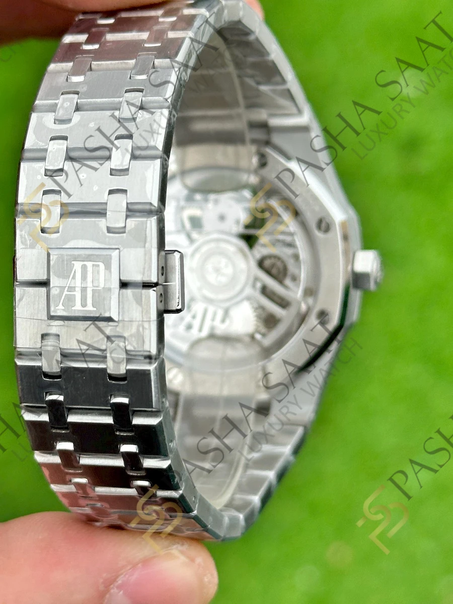 Audemars Piguet Royal Oak Tourbillon Yeşil Kadran Yeşil Baget Taşlı Bezel Saat 26534 - Görsel 5