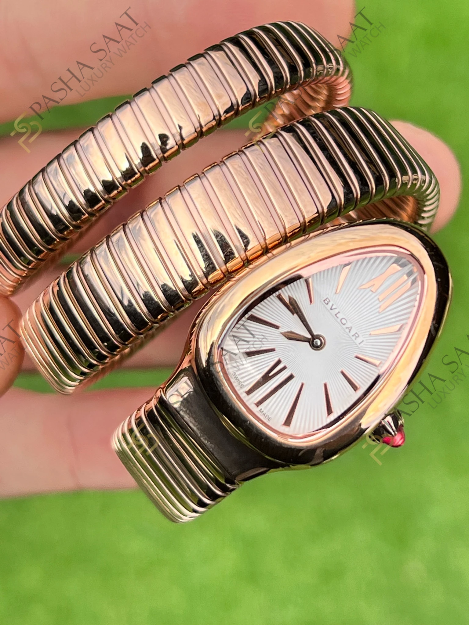 Bvlgari Serpenti Beyaz Kadran Rose Altın Rengi Superclone Kadın Saati - Görsel 2