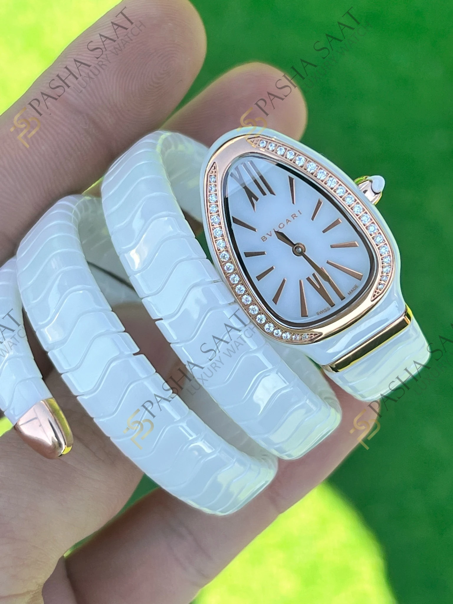 Bvlgari Serpenti Beyaz Seramik Rose Taşlı Bezel Superclone Kadın Saati