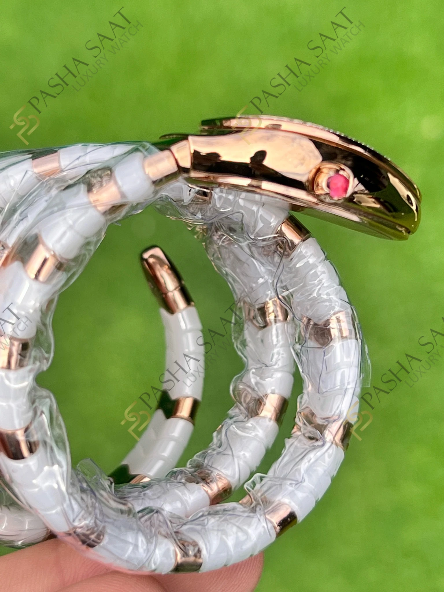 Bvlgari Serpenti Beyaz Seramik Rose Taşlı Eta Kadın Saati - Görsel 4