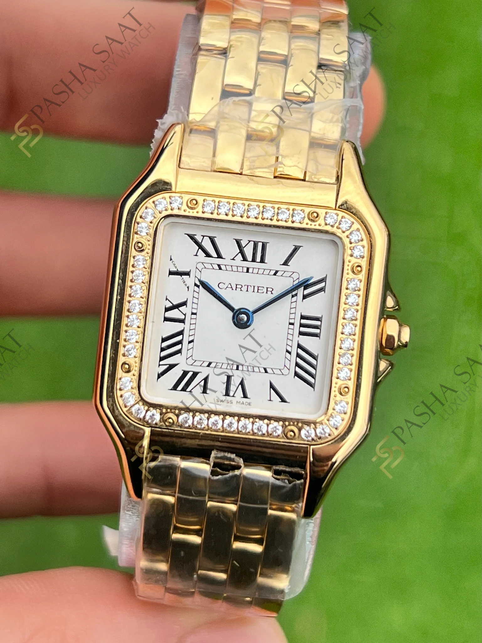 Cartier Panthere Altın Renk Taşlı Bezel Medium Superclone Saat