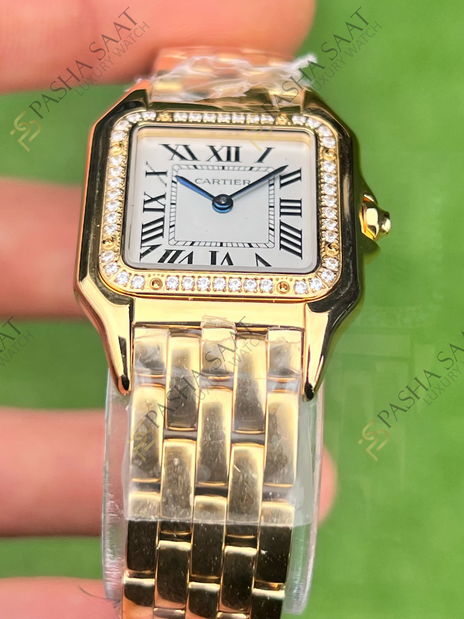 Cartier Panthere Altın Renk Taşlı Bezel Medium Superclone Saat - Görsel 3