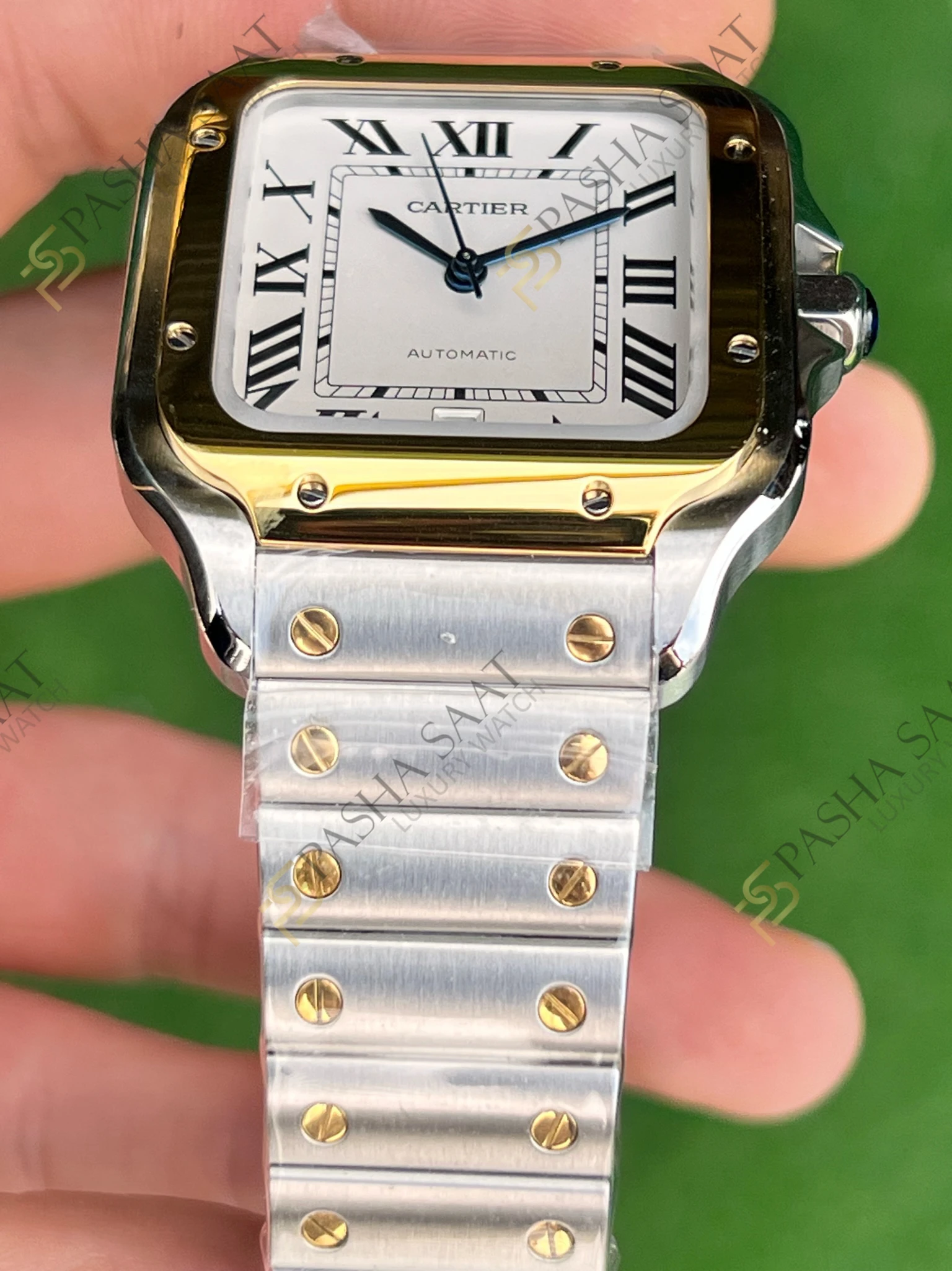 Cartier Santos Large Beyaz Kadran Altın Rengi Bezel Superclone Saat - Görsel 3