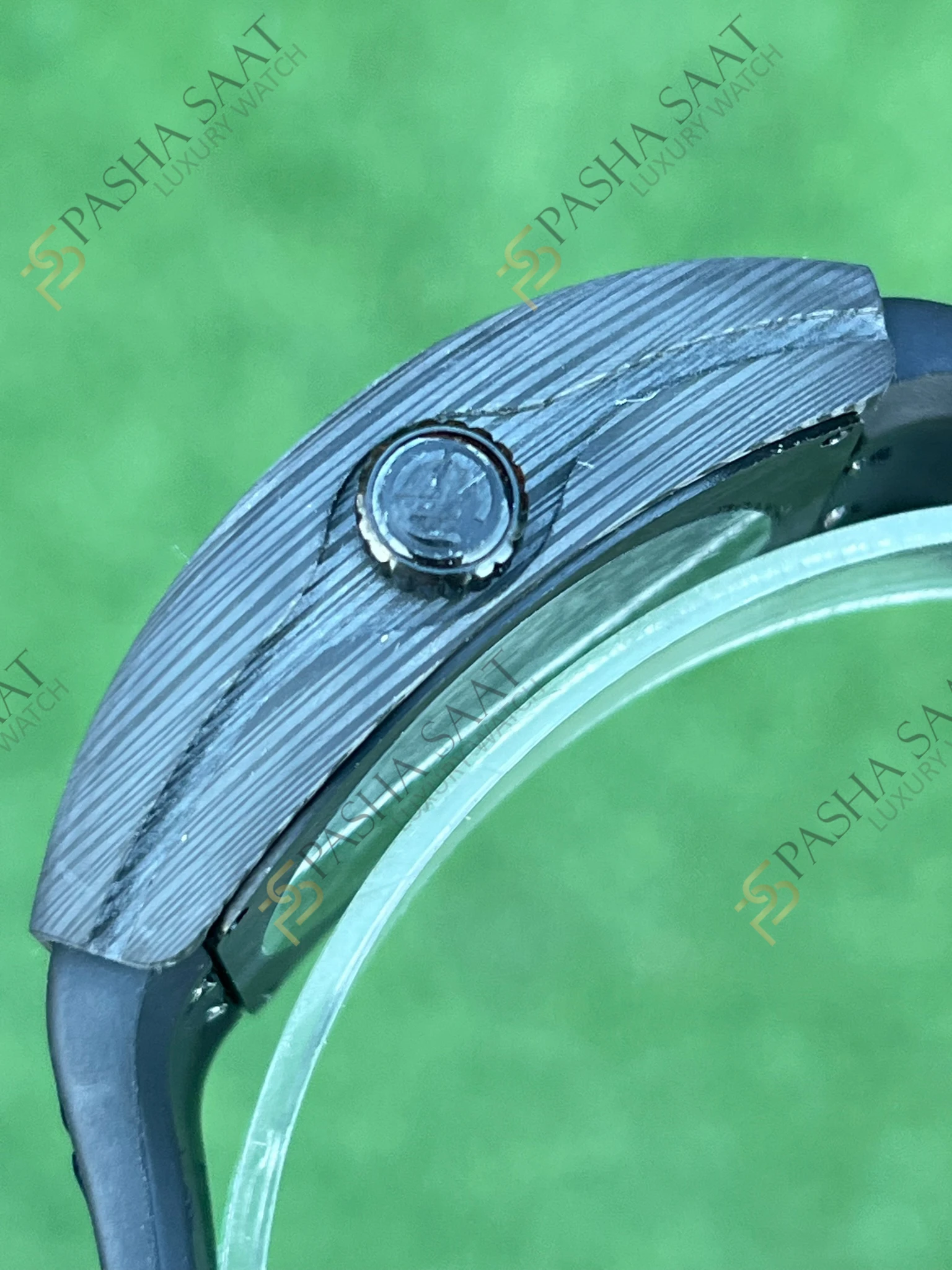 Franck Muller Vanguard Crazy Hours Karbon Kasa Sarı Rakam Eta Saat - Görsel 4