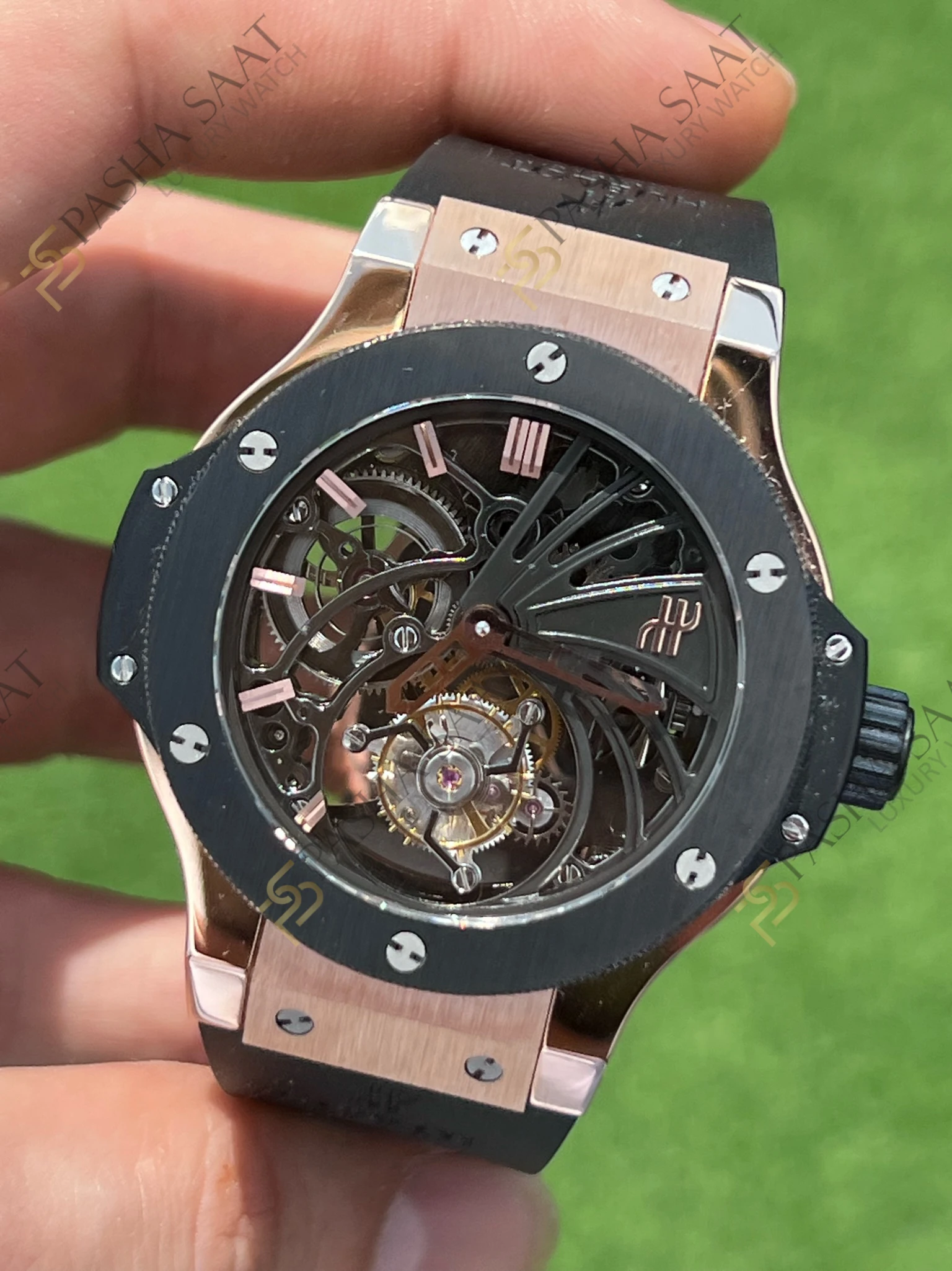 Hublot Big Bang Rose Kasa İskelet Kadran Superclone Saat Hublot Big Bang Rose Kasa İskelet Kadran Superclone Saat