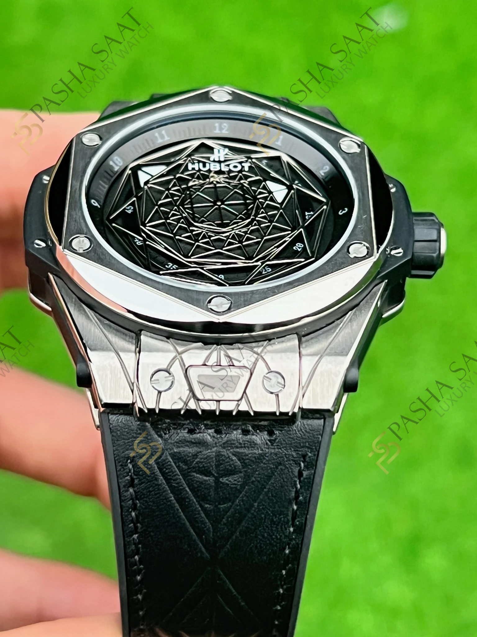 Hublot Big Bang Sang Bleu Titanyum Kasa Siyah Kadran Superclone Saat - Görsel 3