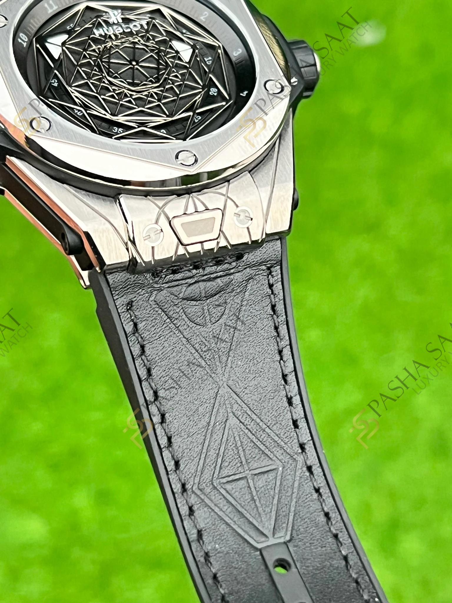 Hublot Big Bang Sang Bleu Titanyum Kasa Siyah Kadran Superclone Saat - Görsel 8