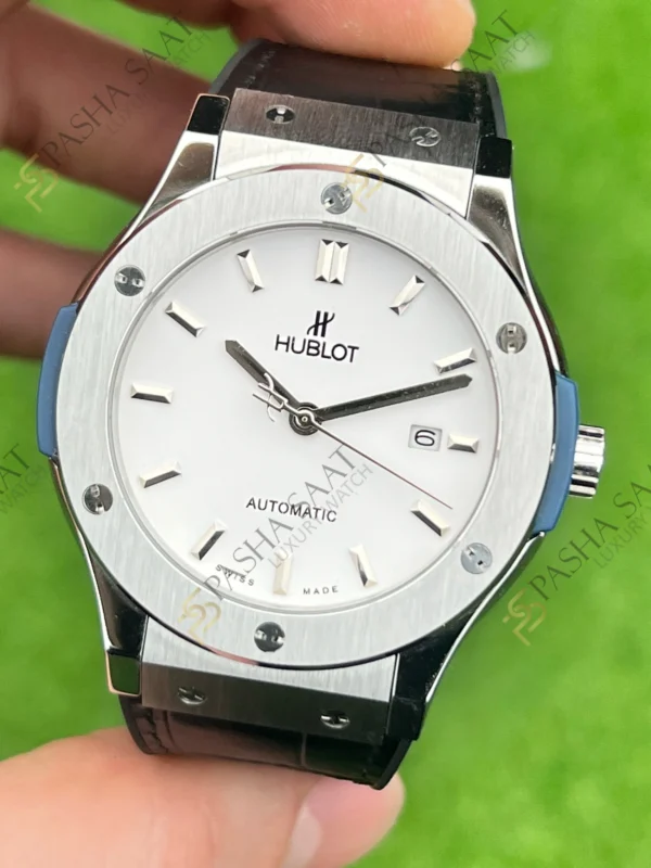 Hublot Classic Fusion Beyaz Kadran Siyah Kauçuk Kordon Eta Saat