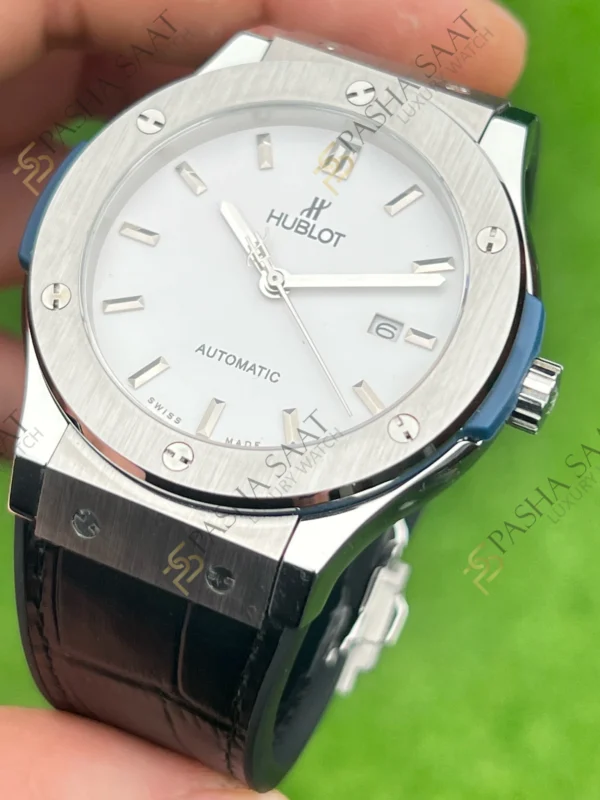 Hublot Classic Fusion Beyaz Kadran Siyah Kau uk Kordon Eta Saat 2