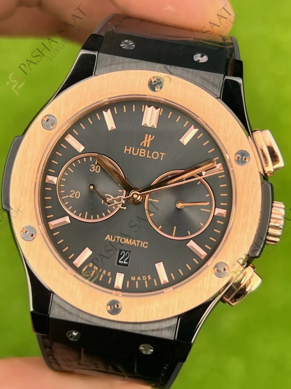 Hublot Classic Fusion Siyah Seramik Rose Bezel Super Clone Saat