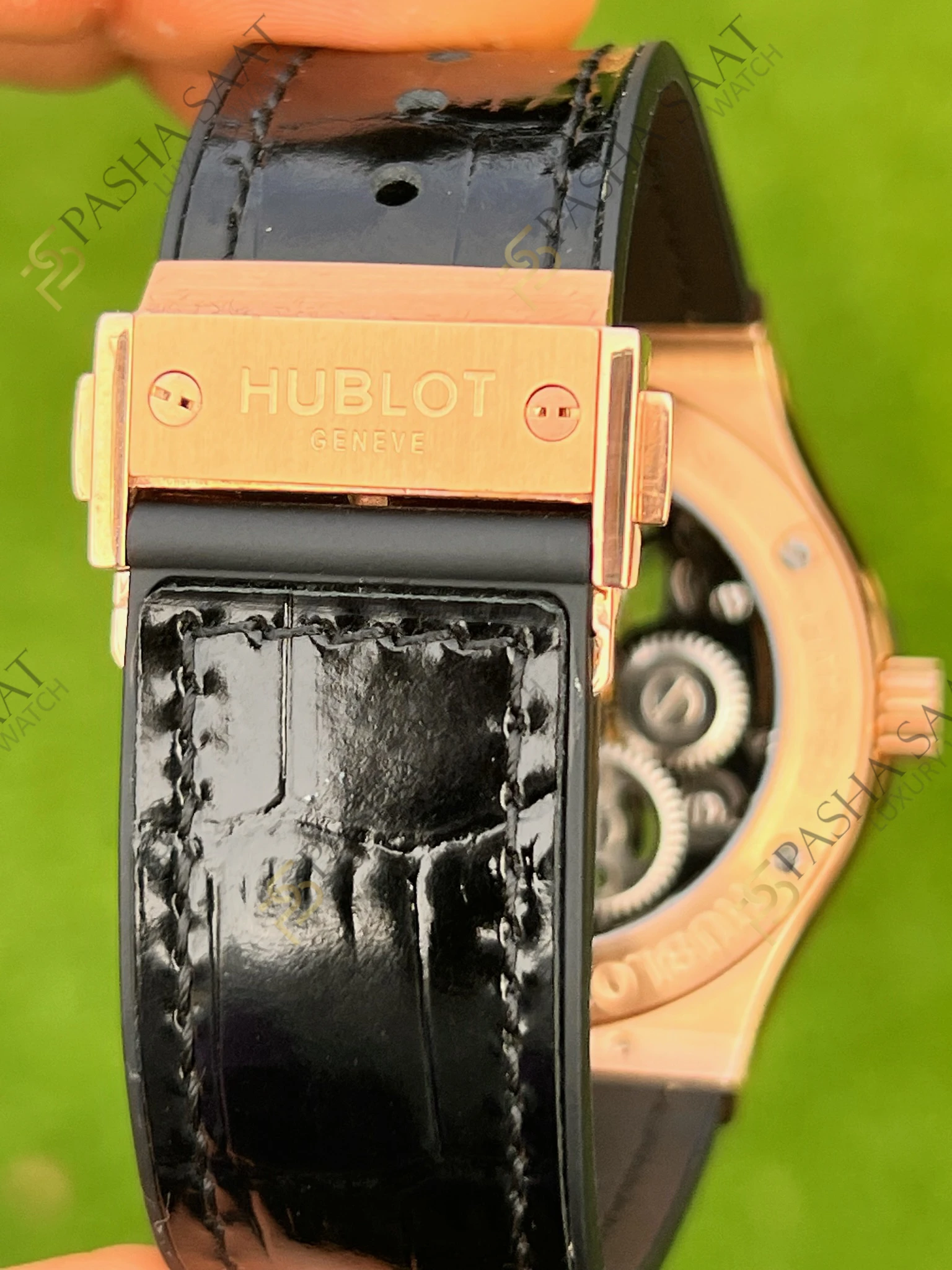Hublot Classic Fusion İskelet Kadran Tourbillon Rose Gold Taşlı Bezel Superclone Saat - Görsel 5