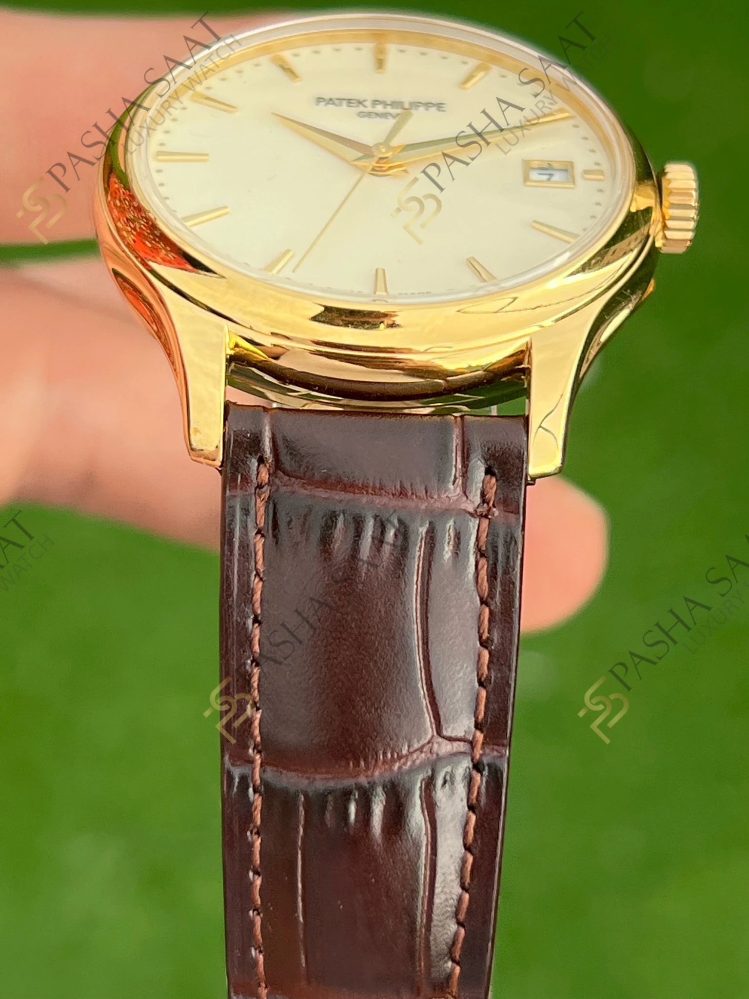 Patek Philippe Calatrava 5227J-001 Sarı Altın Rengi Kasa Superclone Saat Patek Philippe Calatrava 5227J-001 Sarı Altın Rengi Kasa Superclone Saat - Görsel 3