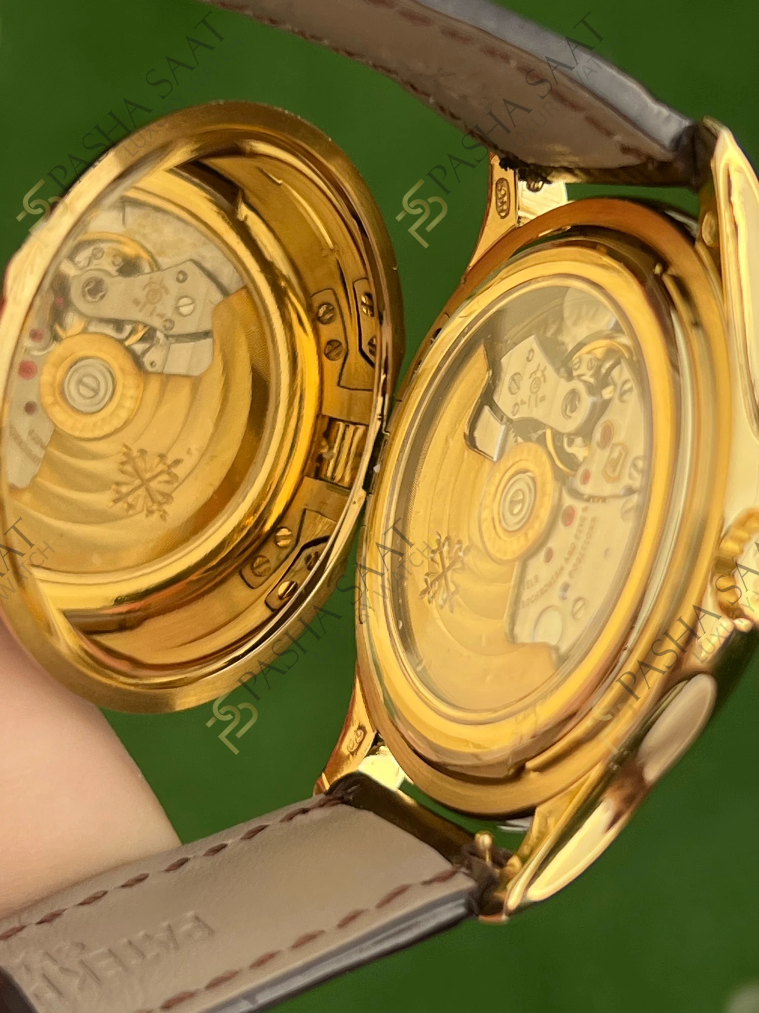 Patek Philippe Calatrava 5227J-001 Sarı Altın Rengi Kasa Superclone Saat Patek Philippe Calatrava 5227J-001 Sarı Altın Rengi Kasa Superclone Saat - Görsel 6