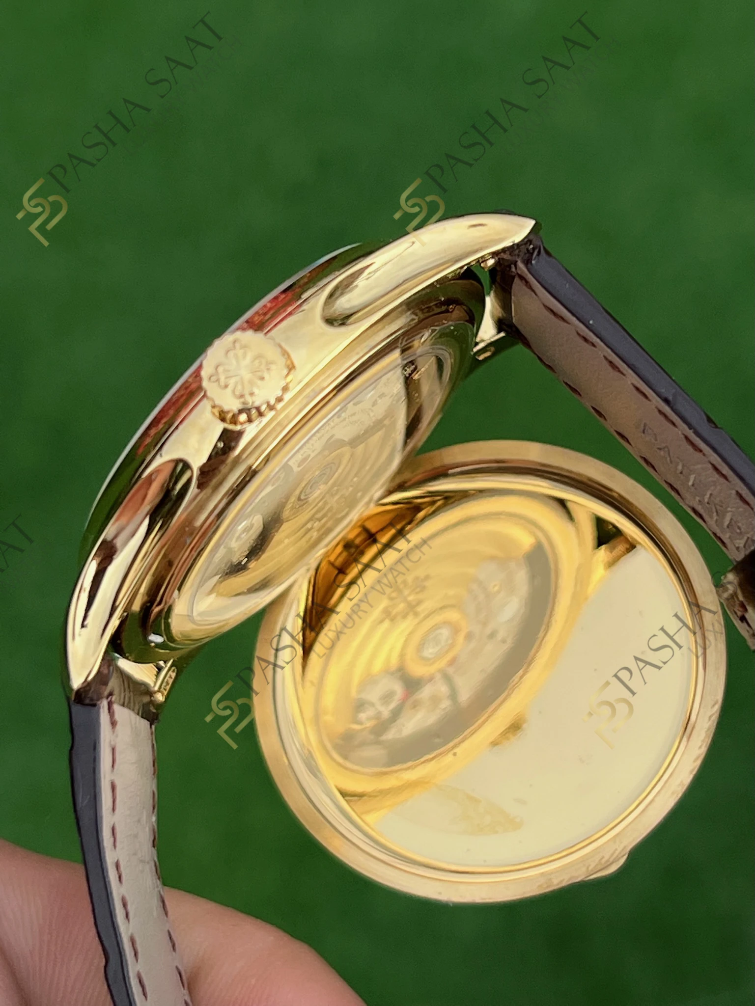 Patek Philippe Calatrava 5227J-001 Sarı Altın Rengi Kasa Superclone Saat Patek Philippe Calatrava 5227J-001 Sarı Altın Rengi Kasa Superclone Saat - Görsel 7