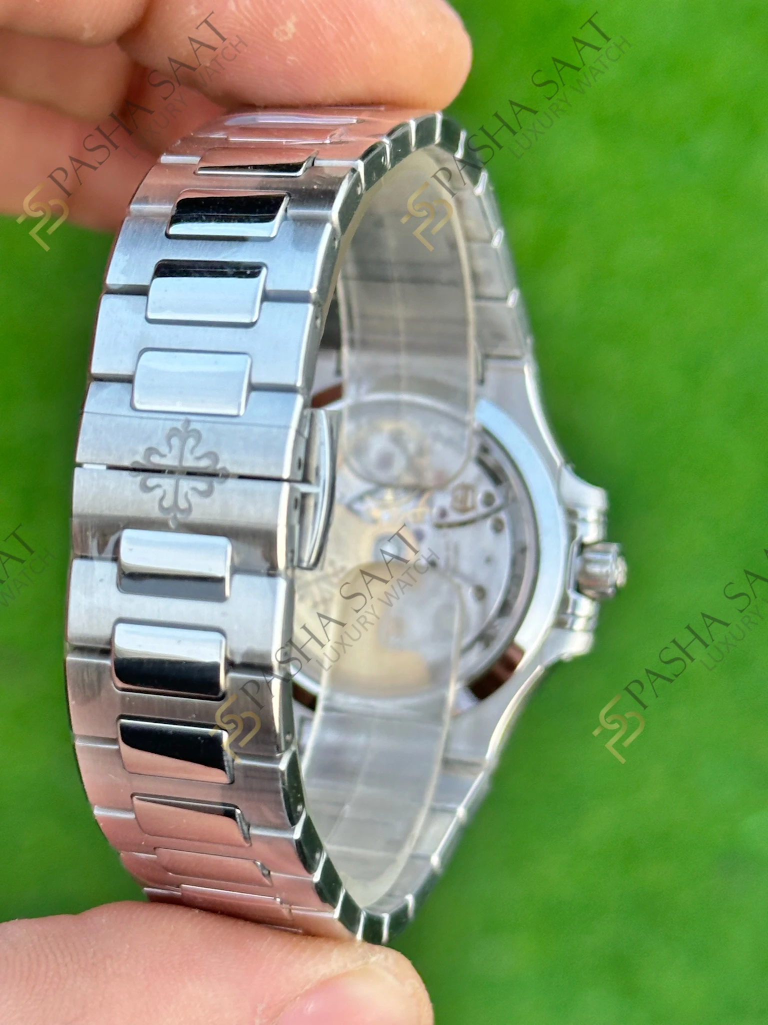 Patek Philippe Nautilus 7118 Çelik Kasa Gri Kadran Taşlı Superclone Saat - Görsel 5