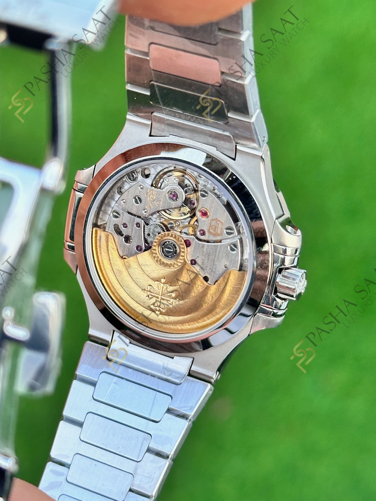 Patek Philippe Nautilus 7118 Çelik Kasa Gri Kadran Taşlı Superclone Saat - Görsel 6