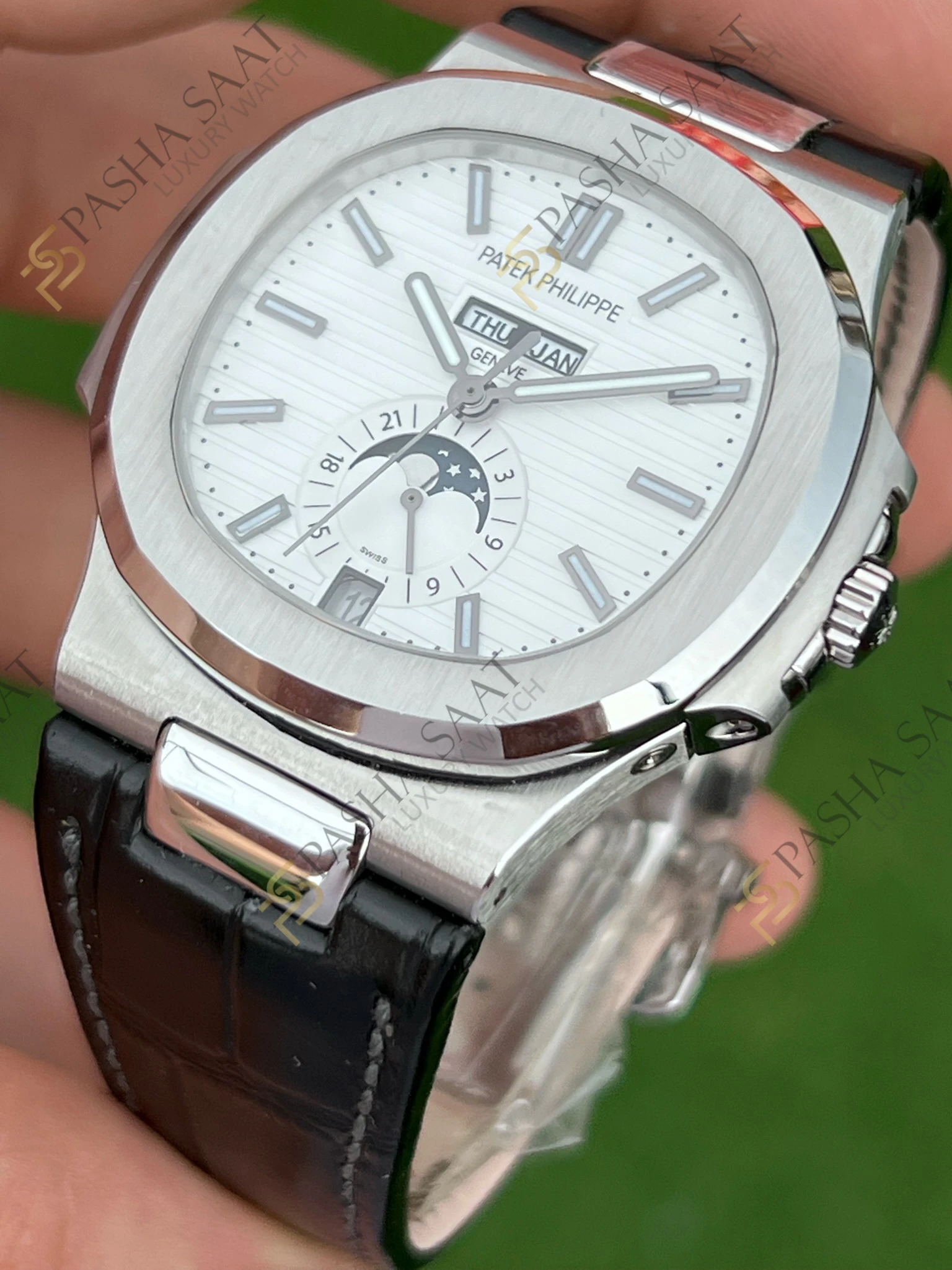 Patek Philippe Nautilus Annual Calendar Moonphase 5726 Superclone Saat Patek Philippe Nautilus Annual Calendar Moonphase 5726 Superclone Saat - Görsel 2