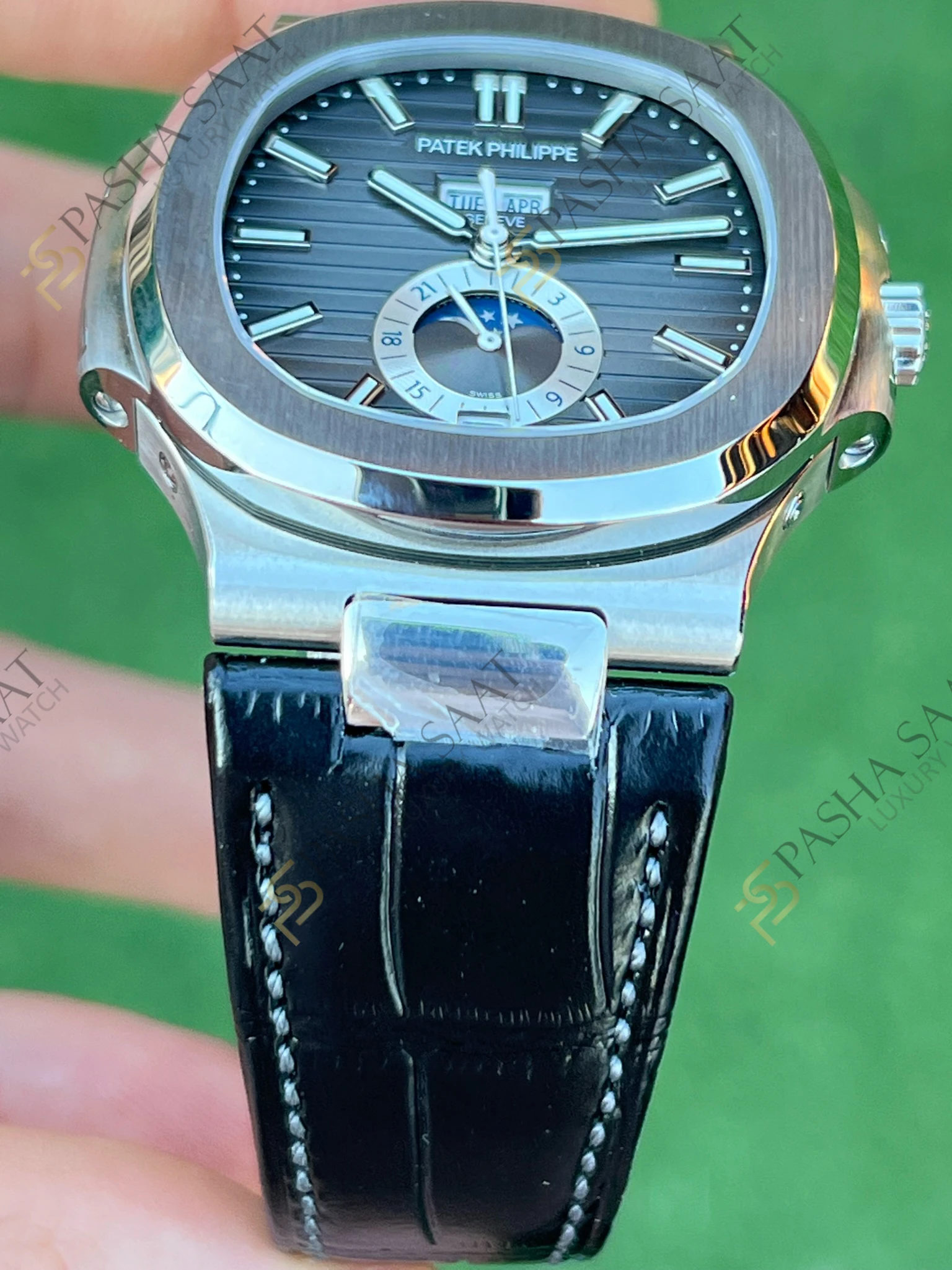 Patek Philippe Nautilus Annual Calendar Moonphase Gri Kadran 5726A Superclone Saat Patek Philippe Nautilus Annual Calendar Moonphase Gri Kadran 5726A Superclone Saat - Görsel 3