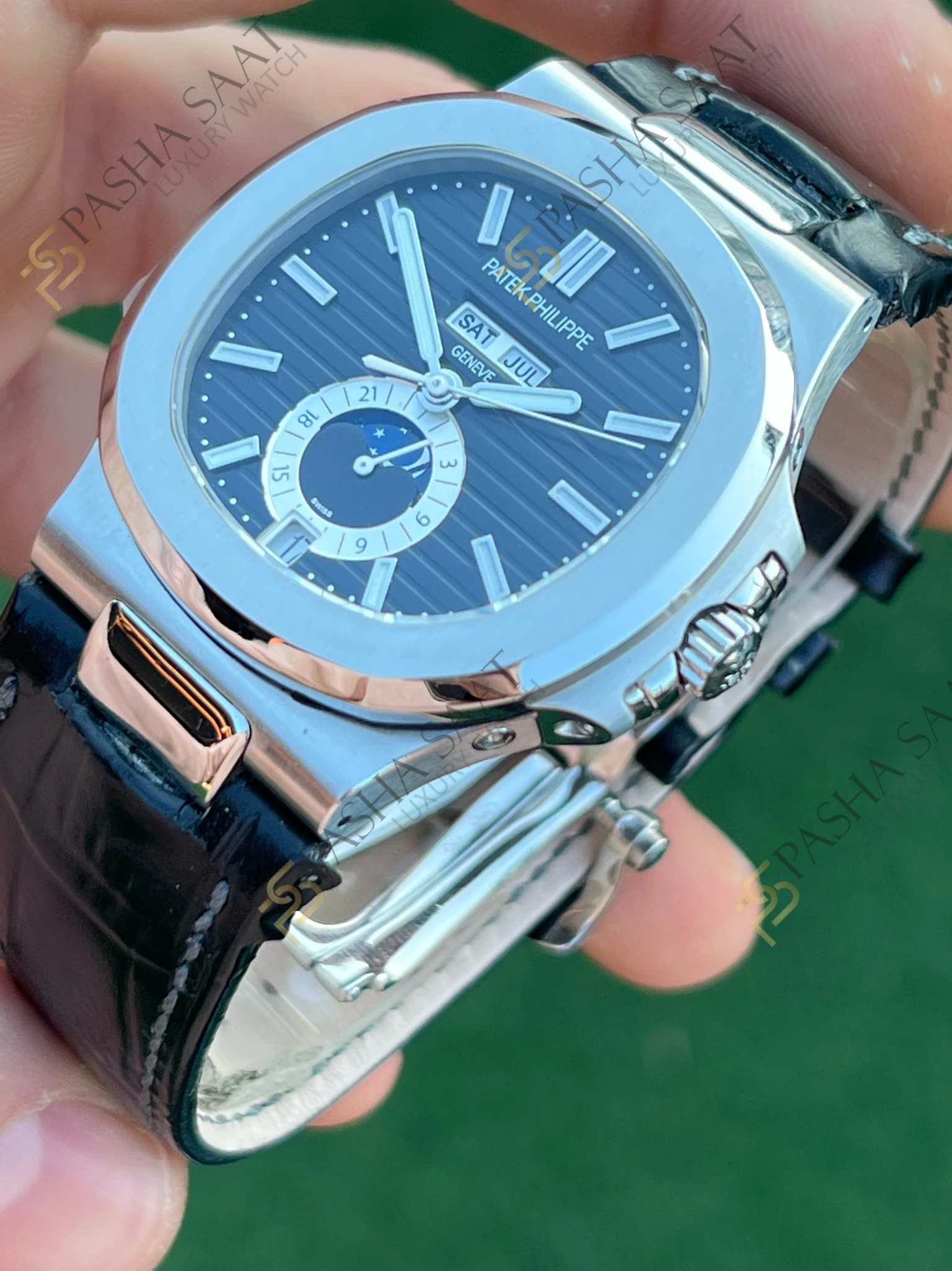 Patek Philippe Nautilus Annual Calendar Moonphase Siyah Kadran 5726A Superclone Saat Patek Philippe Nautilus Annual Calendar Moonphase Siyah Kadran 5726A Superclone Saat - Görsel 2