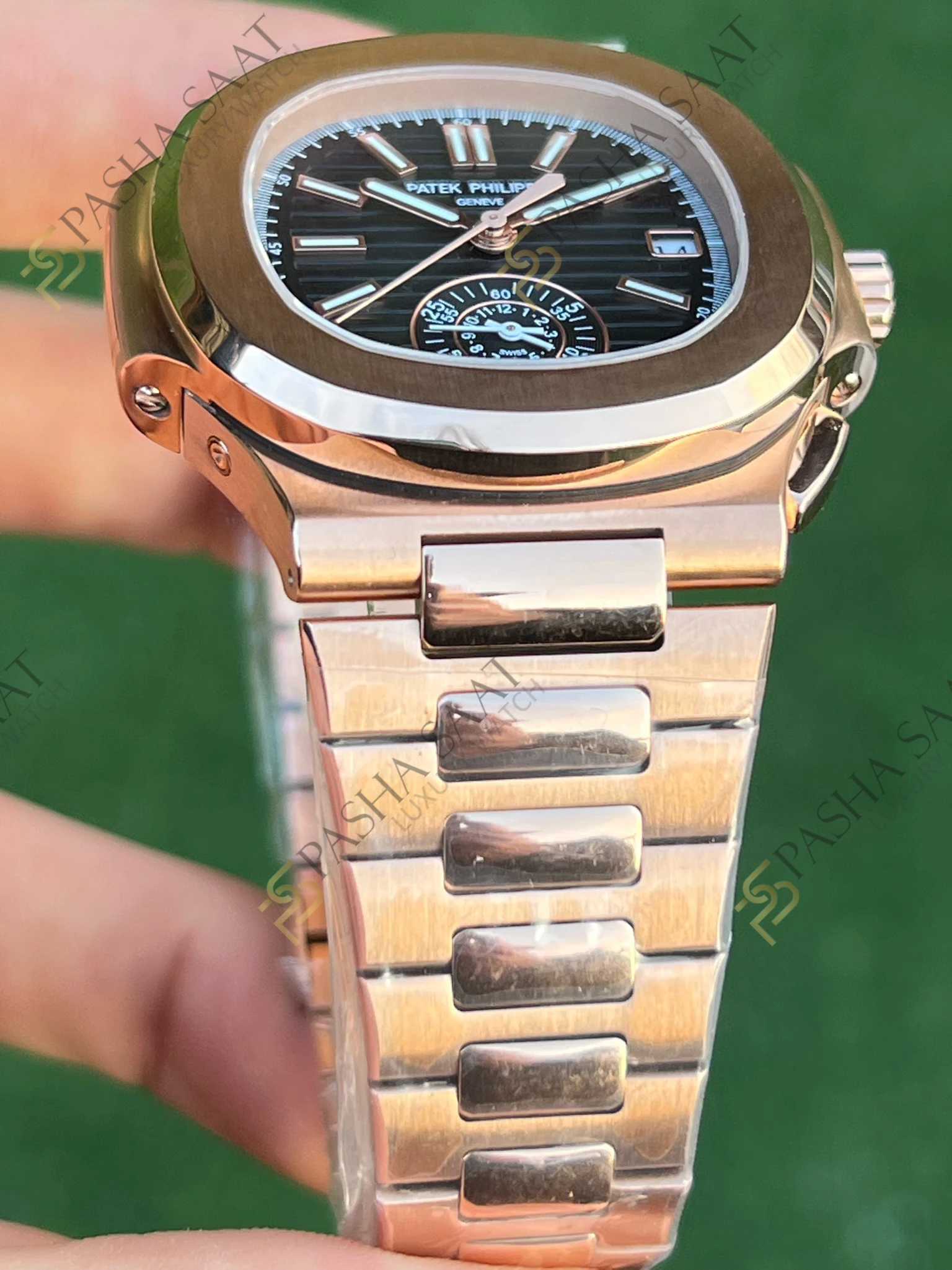 Patek Philippe Nautilus Chronograph Rose Kasa Siyah Kadran 5980 1R-001 Eta Saat Patek Philippe Nautilus Chronograph Rose Kasa Siyah Kadran 5980 1R-001 Eta Saat - Görsel 3