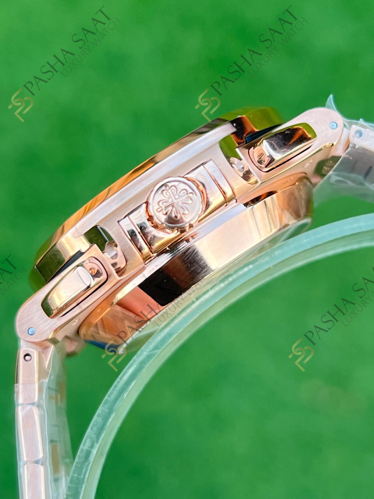 Patek Philippe Nautilus Chronograph Rose Kasa Siyah Kadran 5980 1R-001 Eta Saat Patek Philippe Nautilus Chronograph Rose Kasa Siyah Kadran 5980 1R-001 Eta Saat - Görsel 4