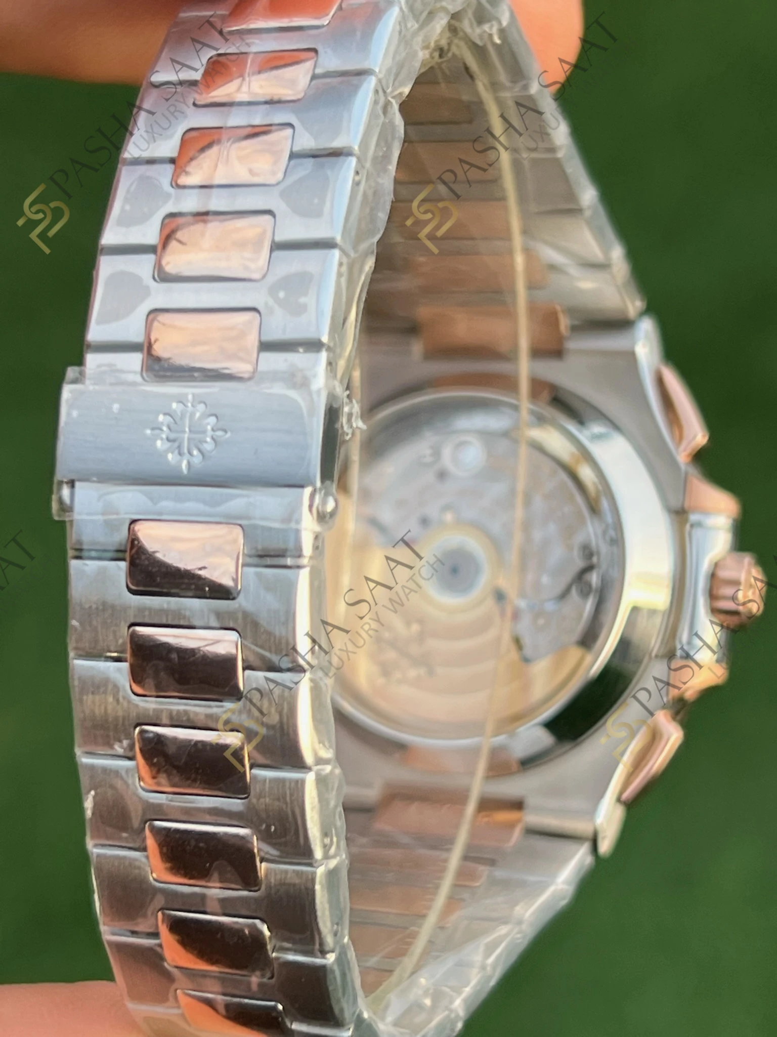 Patek Philippe Nautilus Chronograph Çift Renk Mavi Kadran 5980 Eta Saat Patek Philippe Nautilus Chronograph Çift Renk Mavi Kadran 5980 Eta Saat - Görsel 5